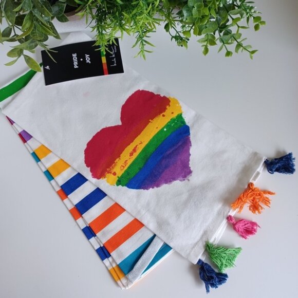 Nicole Miller Home Collection “LOVE” Kitchen Towels | Set of 2 | 100% Cotton - Picture 6 of 6